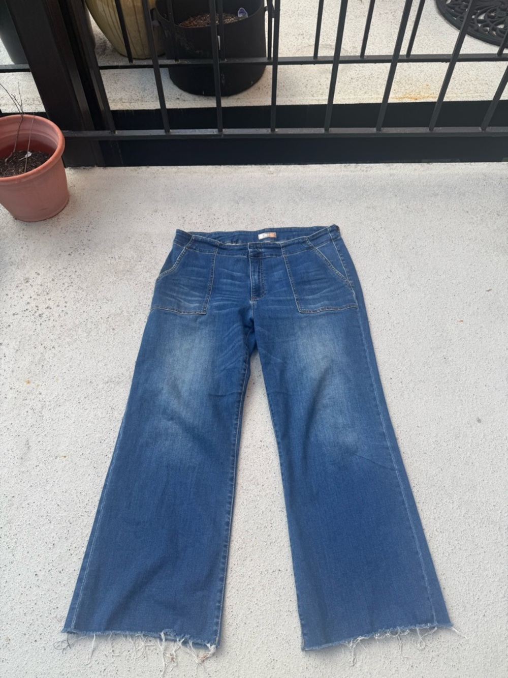 Kut from the Kloth Indigo Denim Jeans